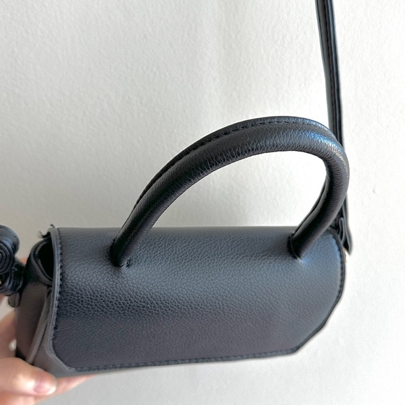 Small Black Top Handle Crossbody Faux Pebble Leather Snap Closure Bag - Picture 7 of 13